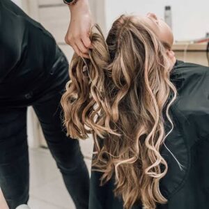 Peluquería Nicol Leal