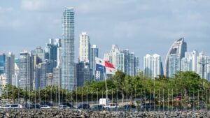 Arranca la puja por los fondos públicos en Panamá para 2027