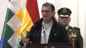 Bloqueos en Bolivia: Paz promulga ley de estados de excepción