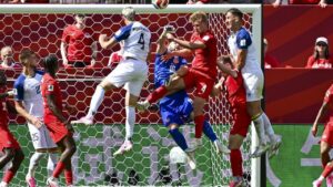 Deportes – Canadá hace historia con su primer punto en una Copa del Mundo