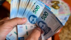 Nuevas reglas para bancos y sus clientes: Hacienda cambia las normas contra el lavado