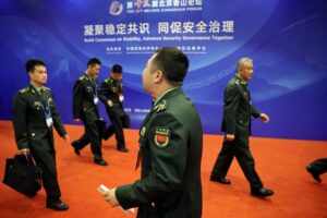 La inteligencia artificial entra en la guerra: crece la preocupación mundial por las armas autónomas