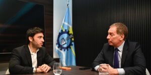 LLA analiza bajar a su candidato a gobernador en Chubut para acompañar la reelección de Torres